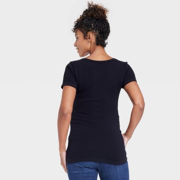 Short Sleeve Seamless Ribbed Scoop Neck Maternity T-Shirt - Isabel Maternity XL - Picture 2 of 4